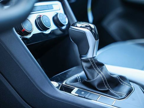 New 2026 Volkswagen Taos S image 33