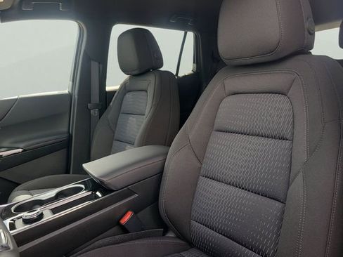 New 2026 Chevrolet Equinox LT w/ Safety and Technology Package image 18