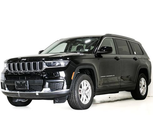 Used 2022 Jeep Grand Cherokee L Laredo w/ Luxury Tech Group I AWD/4WD image 3
