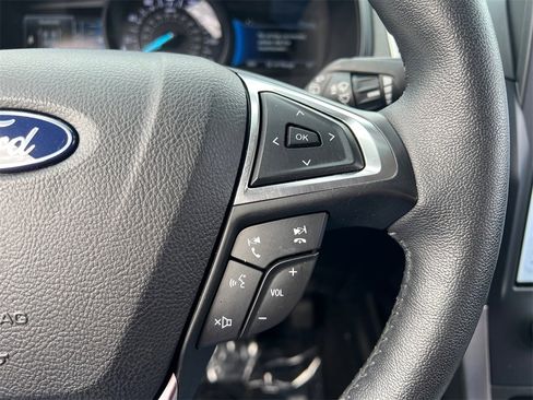 Used 2022 Ford Edge SEL w/ Convenience Package image 17