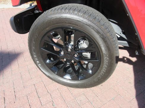 Used 2021 Jeep Wrangler Unlimited Sahara w/ Cold Weather Group image 56