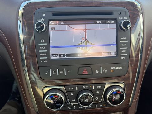 Used 2014 Buick Enclave Premium image 15