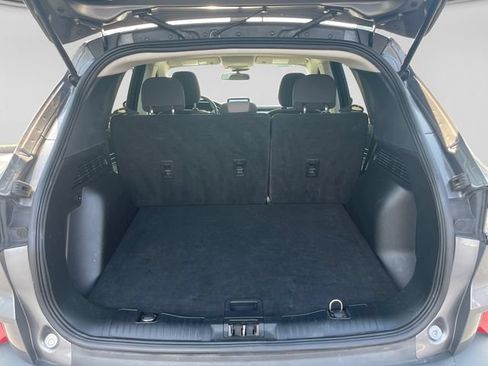 Used 2021 Ford Escape SE FWD image 9
