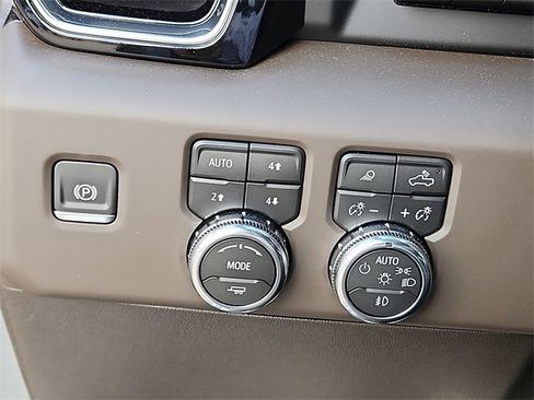 New 2026 GMC Sierra 1500 Denali w/ Technology Package image 17