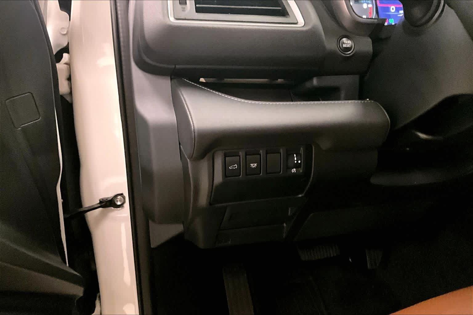 Used 2023 Subaru Ascent Touring AWD/4WD image 59