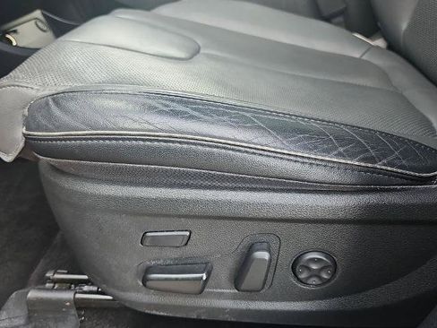 Used 2023 Hyundai Santa Fe Limited AWD/4WD image 29