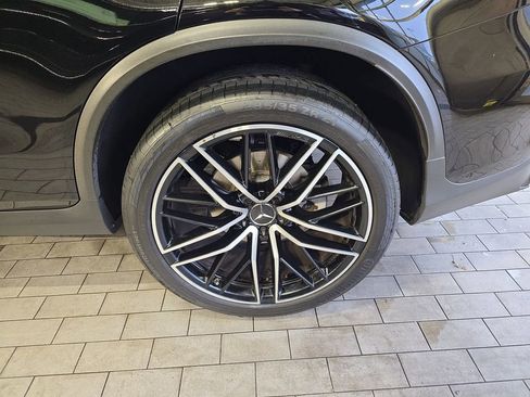 Certified 2022 Mercedes-Benz GLC 43 AMG 4MATIC image 36