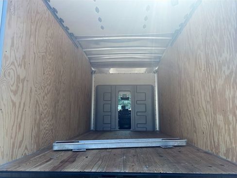Used 2025 RAM ProMaster 3500 w/ Quick Order Package 22G SLT FWD image 25