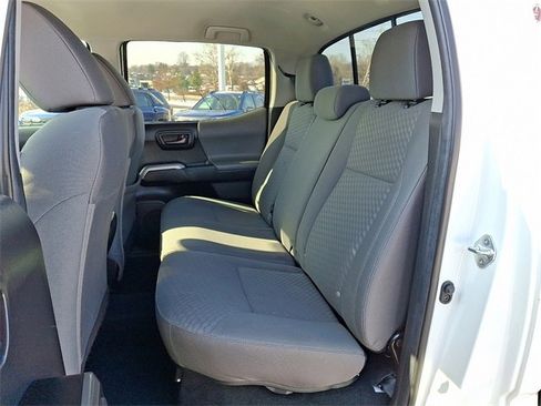 Used 2022 Toyota Tacoma SR5 image 10