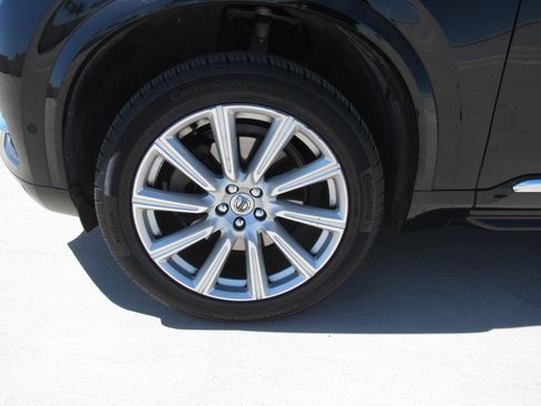 Used 2016 Volvo XC90 T6 Inscription w/ Vision Package image 4