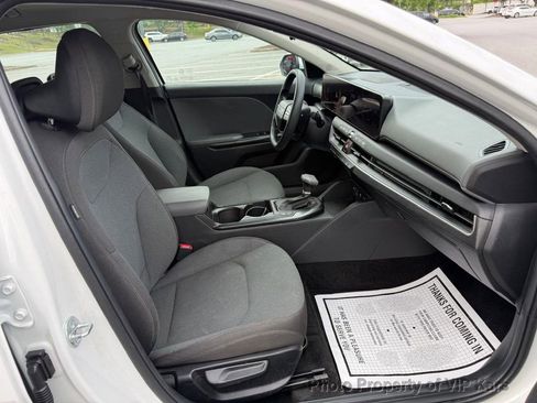 Used 2025 Kia K4 FWD image 13