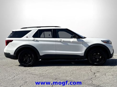 Certified 2022 Ford Explorer Timberline image 30