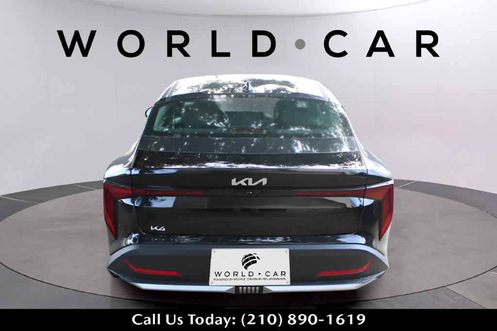 Used 2025 Kia K4 EX FWD image 3
