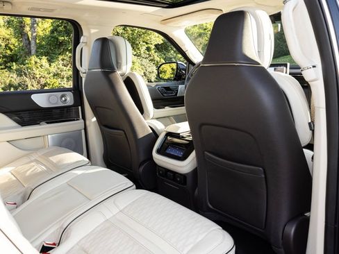 Used 2022 Lincoln Navigator L Black Label AWD/4WD image 62