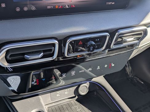 New 2026 Nissan Sentra SV w/ SV Convenience Package image 20