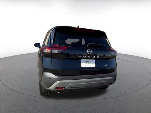 Used 2023 Nissan Rogue SV image 11