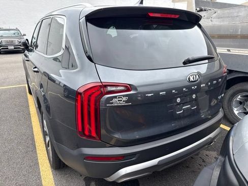 Used 2021 Kia Telluride EX w/ EX Premium Package FWD image 5