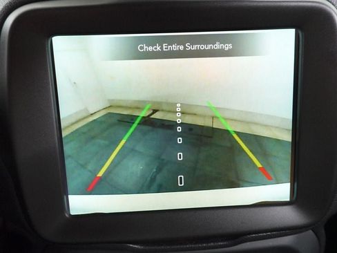 Used 2023 Jeep Renegade Trailhawk AWD/4WD image 19