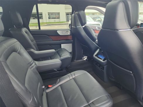 Certified 2024 Lincoln Navigator Reserve AWD/4WD image 23