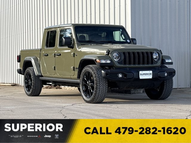 Used 2025 Jeep Gladiator Sport AWD/4WD image 1