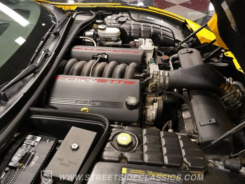 Used 2000 Chevrolet Corvette Convertible w/ Memory Pkg image 36