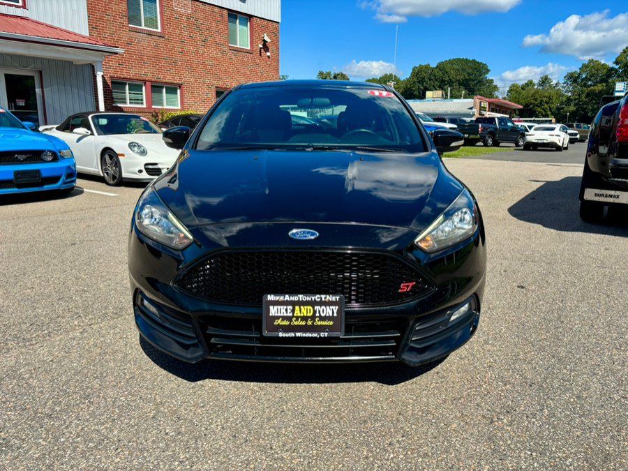 Used 2017 Ford Focus ST FWD image 2