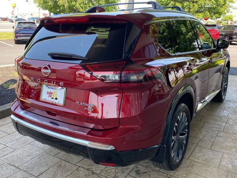 Used 2026 Nissan Rogue Platinum w/ Platinum Premium Package AWD/4WD image 7