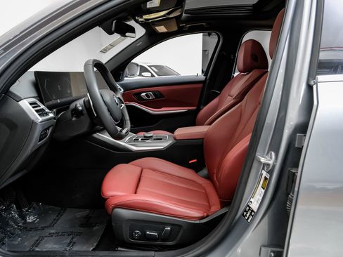 Used 2025 BMW 330i xDrive Sedan image 4