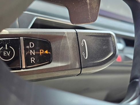 Used 2024 Kia EV9 GT-Line AWD/4WD image 34