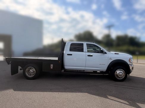 Used 2022 RAM 4500 Tradesman w/ Chrome Appearance Group AWD/4WD image 30