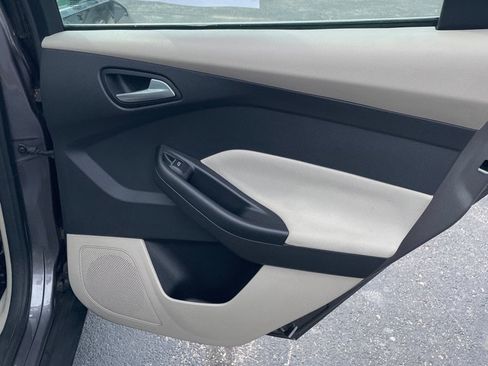 Used 2012 Ford Focus SEL FWD image 19