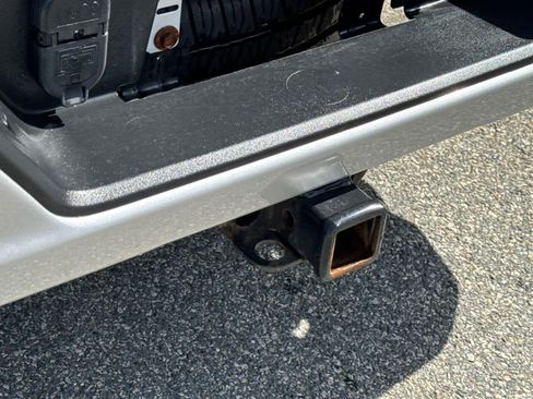 Used 2020 Chevrolet Silverado 1500 Custom w/ Custom Value Package image 10