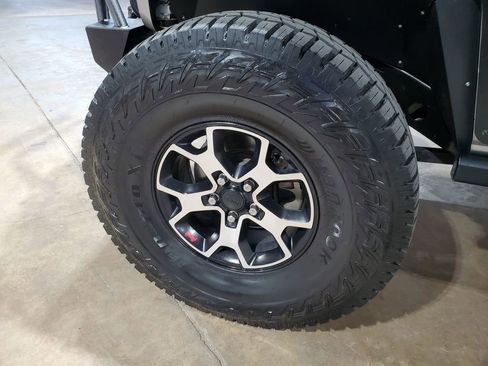 Used 2019 Jeep Wrangler Unlimited Rubicon AWD/4WD image 42