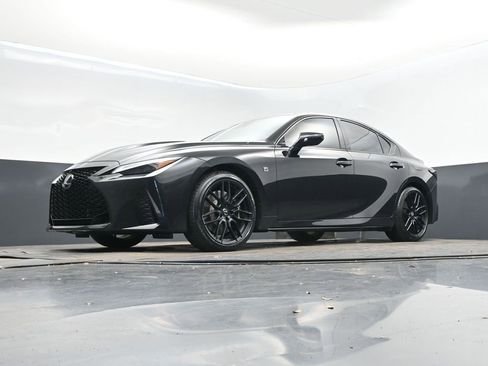 Certified 2024 Lexus IS 500 image 38