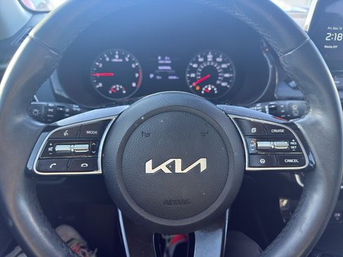 Used 2023 Kia Seltos S w/ Navigation Package image 15