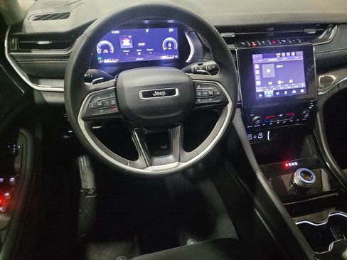 Used 2023 Jeep Grand Cherokee L Laredo image 22