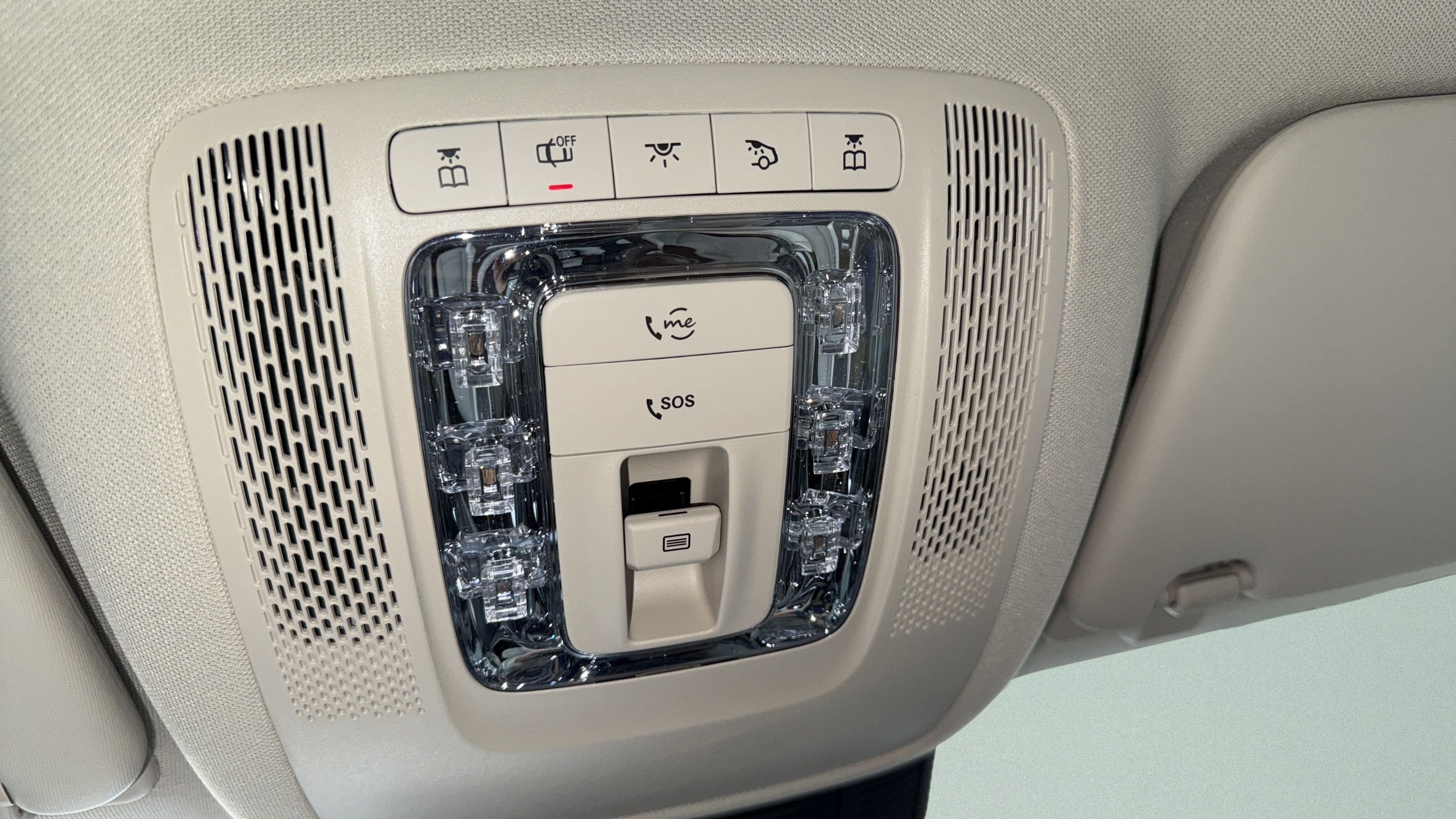 Certified 2026 Mercedes-Benz GLS 450 4MATIC image 45
