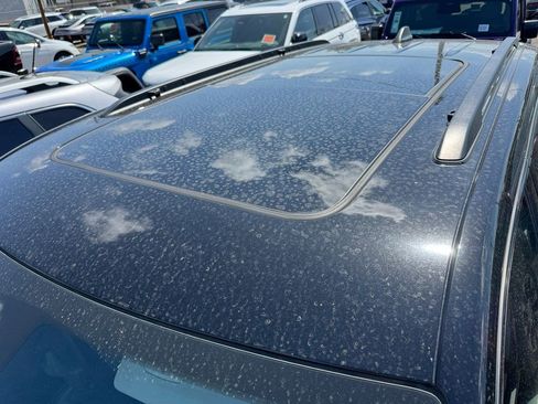 Used 2022 Jeep Grand Cherokee Limited 4xe w/ Luxury Tech Group II AWD/4WD image 18