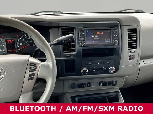 Used 2016 Nissan NV 3500 SV w/ SV Technology Package RWD image 9