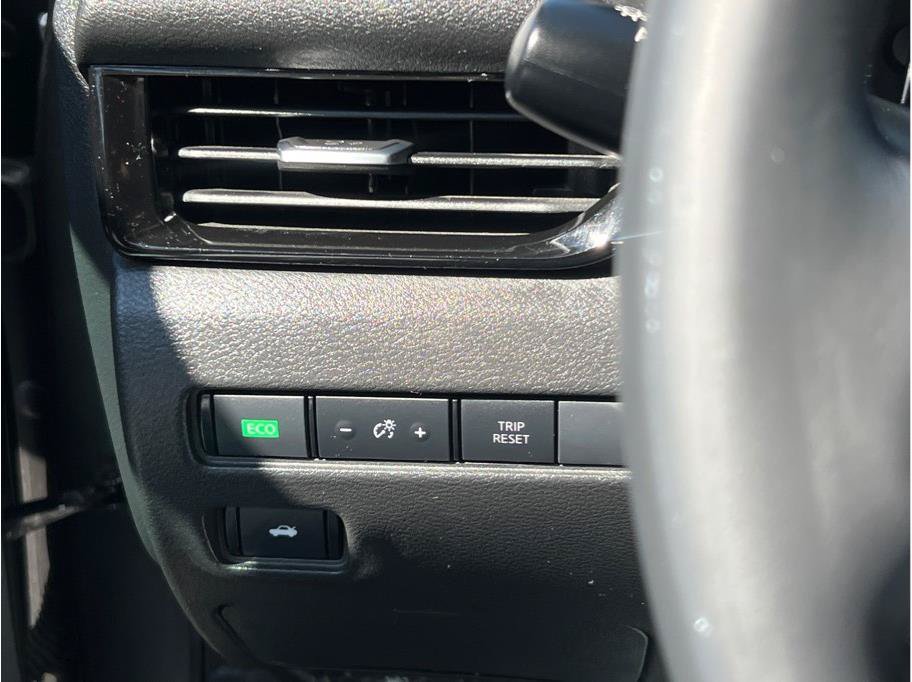 Used 2022 Nissan Sentra SV w/ All-Weather Package FWD image 19