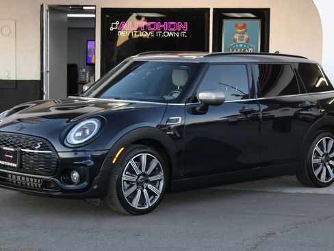Used 2022 MINI Cooper Clubman S image 1