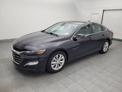 Used 2022 Chevrolet Malibu LT FWD image 2