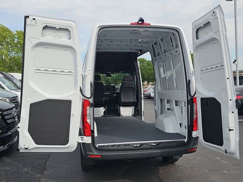 New 2026 Mercedes-Benz Sprinter 2500 image 6