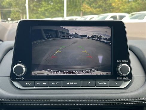 Certified 2023 Nissan Rogue S image 6