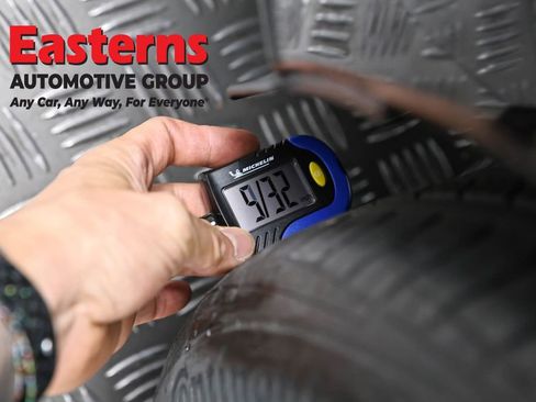 Used 2024 Nissan Altima 2.5 SV w/ SV Premium Package FWD image 26