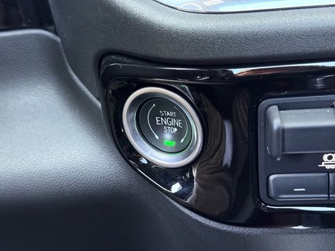 Used 2023 Chevrolet Silverado 1500 High Country w/ Z71 Off-Road Package image 29