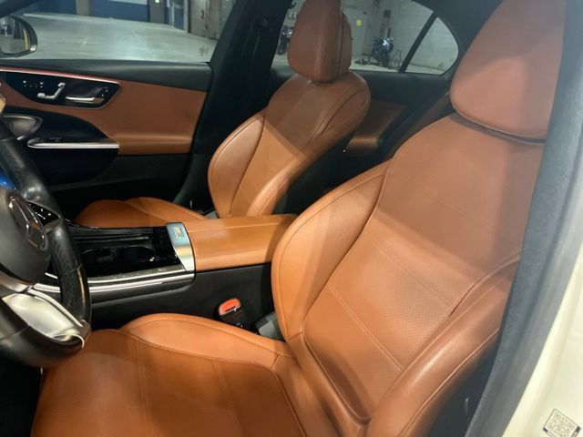 Used 2022 Mercedes-Benz C 300 Sedan image 11
