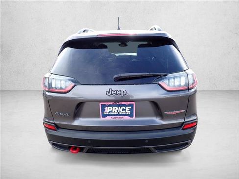 Used 2021 Jeep Cherokee Trailhawk w/ Sun, Sound & Nav Group AWD/4WD image 3