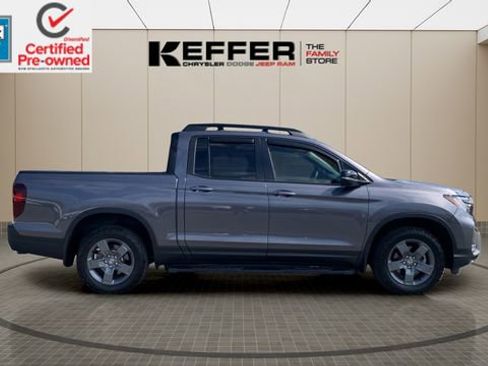 Used 2025 Honda Ridgeline TrailSport image 6