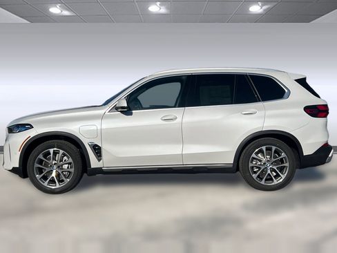 New 2026 BMW X5 xDrive50e AWD/4WD image 2